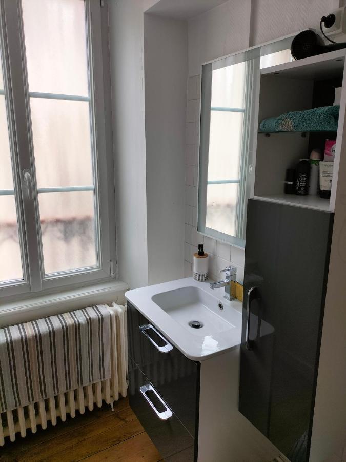 La Chambre Des Remparts ファレーズ エクステリア 写真